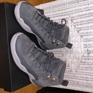 Air Jordan 12 Retro BG (Grey Wolfs)